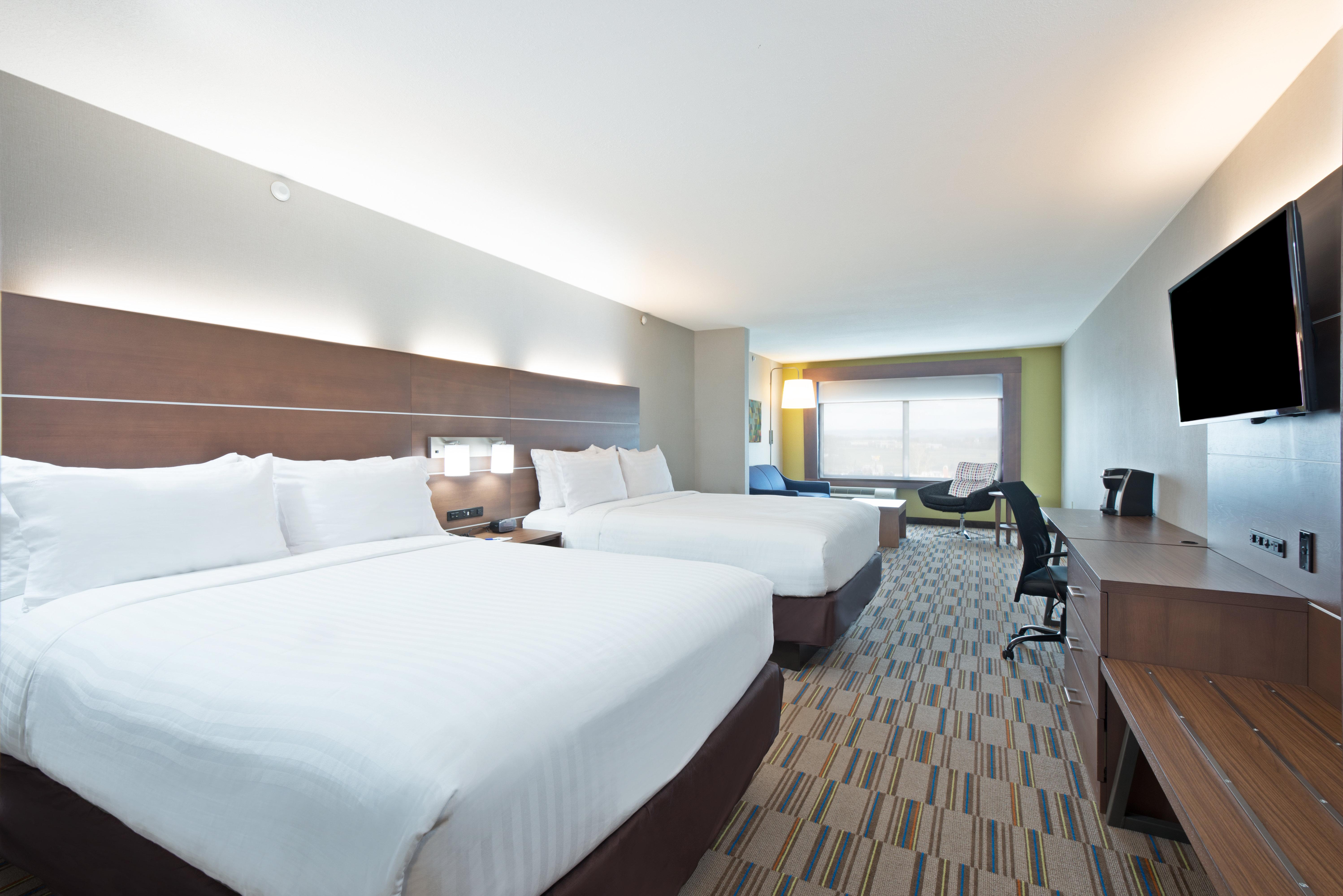 Holiday Inn Express & Suites Uniontown By Ihg Exterior foto